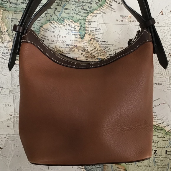 DOONEY & BOURKE 1975 Vintage Pebble Grain Hobo Bag - Picture 3 of 16